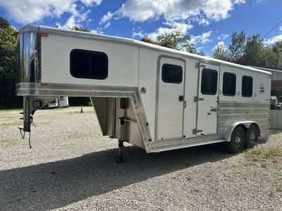 2006 TRAIL ET 2 HORSE SLANT BUMPER PULL