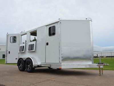 2024 4 Star Trailers 2 - Horse Bumper Pull